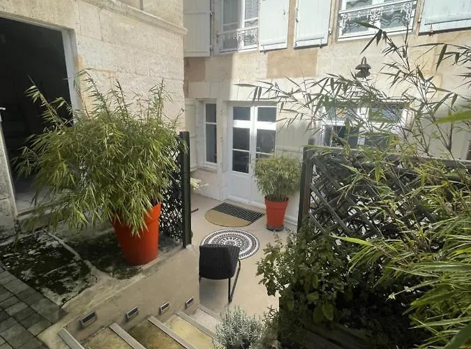 Du Boisne * Villebois-Lavalette